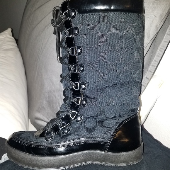 Coach snow boots - Picture 1 of 3